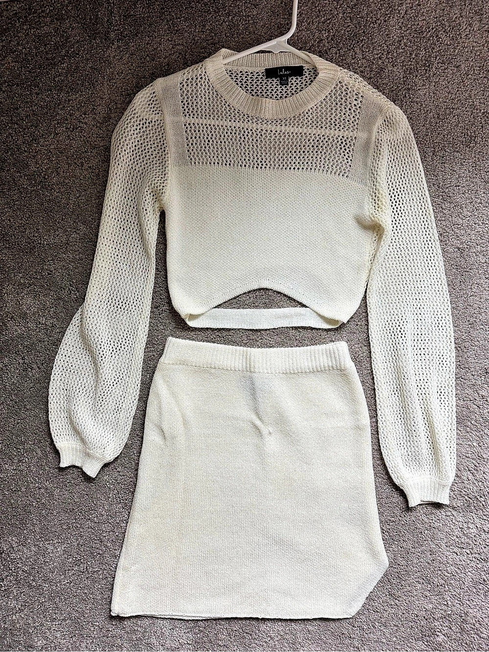 Knit Two-Piece Skirt Set in White Like New